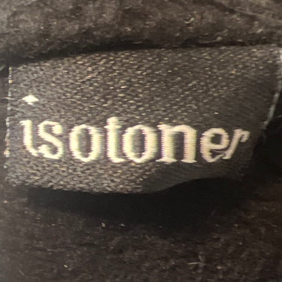 Isotoner men’s black gloves size M - Picture 10 of 10